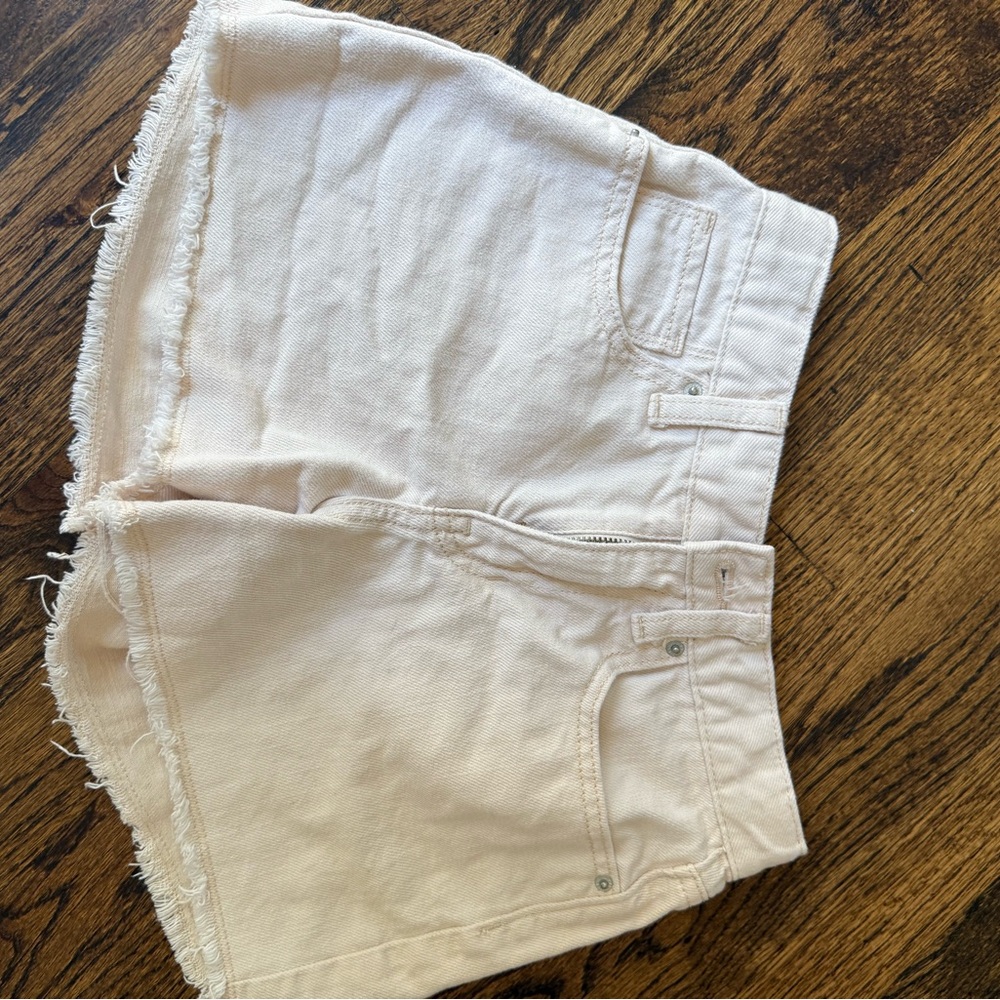 Old Navy Cream Jean Shorts Distressed Hem